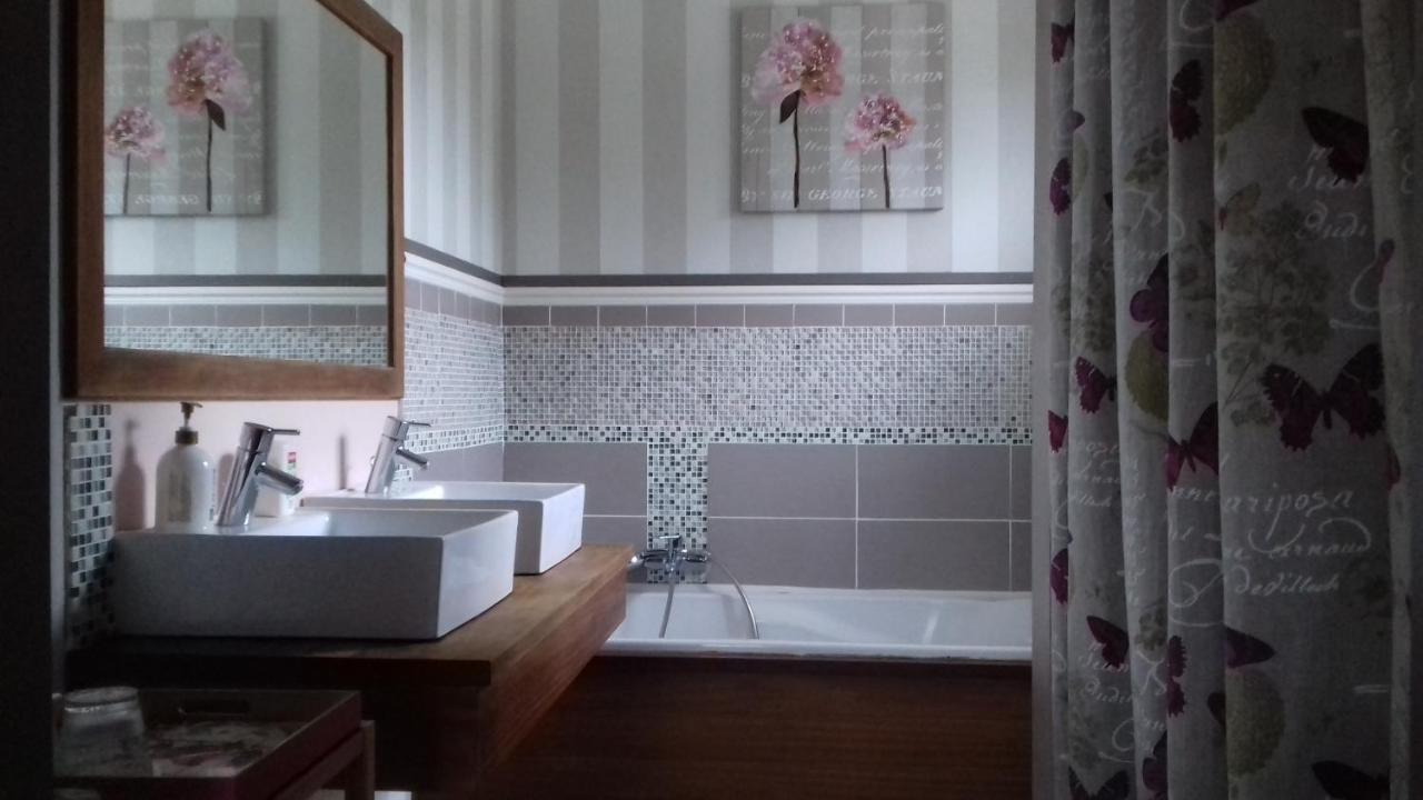 Chambre Dans Maison Privee Awoingt Luaran gambar
